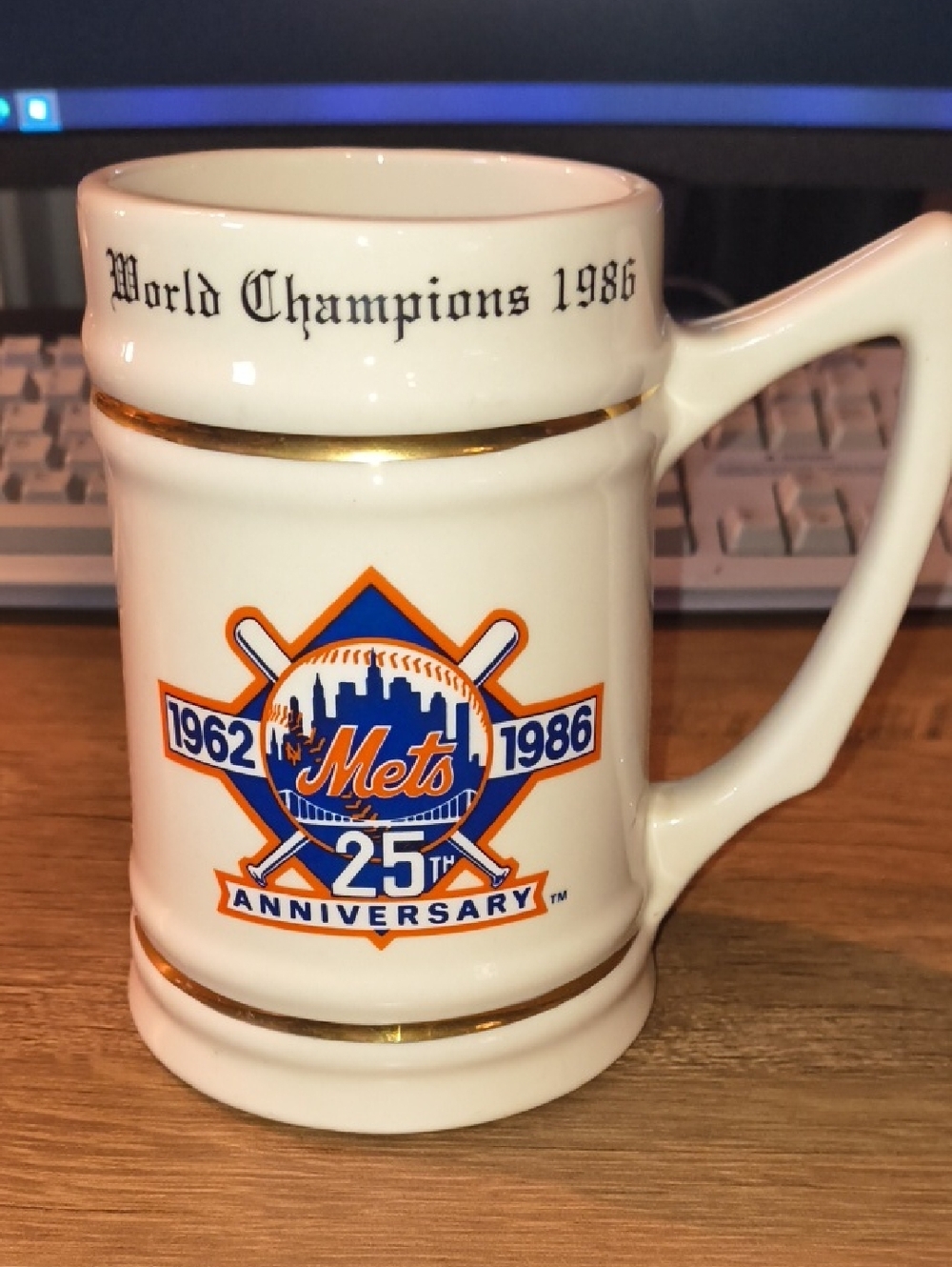 Vintage 1986 New York Mets World Series Champions 25th Anniversary Beer Stein - Picture 1 of 8